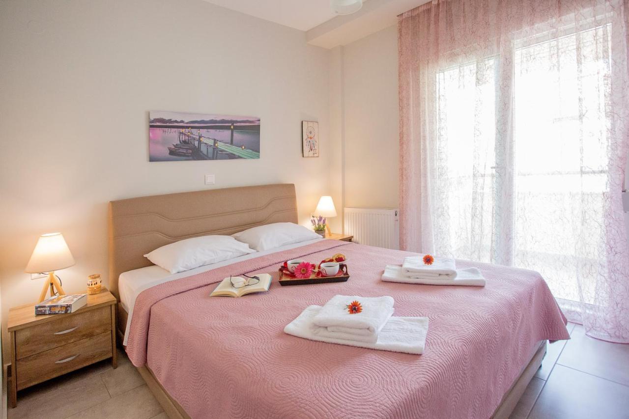 Sun & Sea Luxury Apartment Néa Péramos Esterno foto