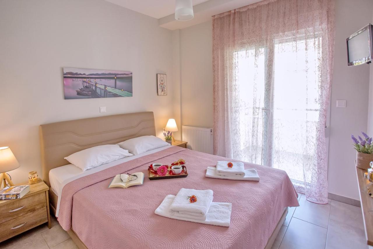 Sun & Sea Luxury Apartment Néa Péramos Esterno foto